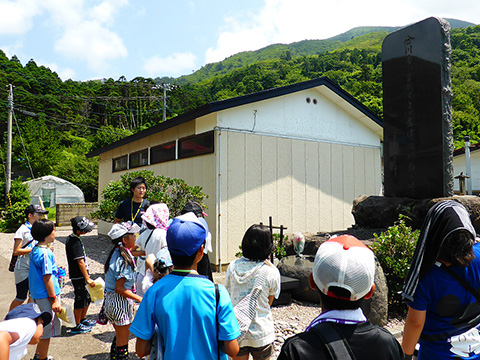 合川南小学校児童地震津波殉難の碑