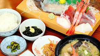 海鮮屋(男鹿海洋市場)