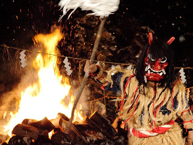 なまはげ柴灯まつり