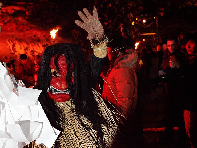 なまはげ柴灯まつり